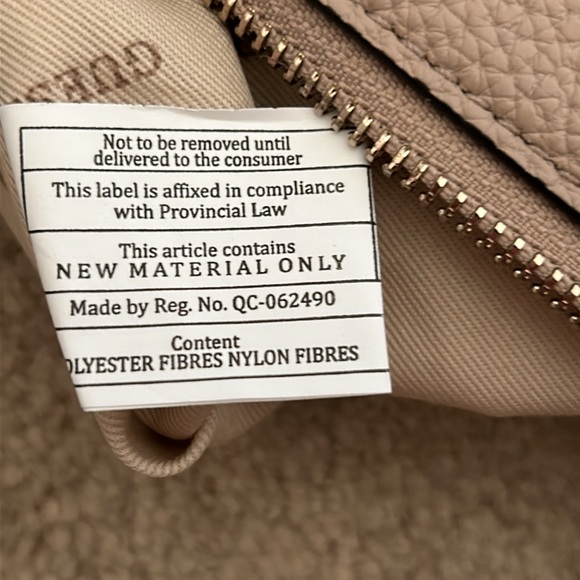 Guess Bag - Picture 7 of 10